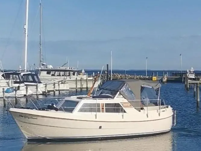 Sleeping On The Gilgaboat! Botel