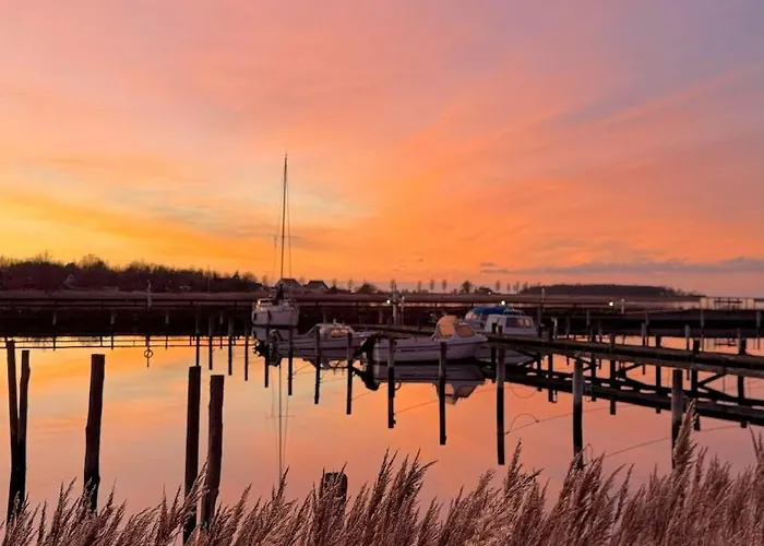 Sleeping On The Gilgaboat! Botel Nakskov